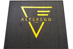 alterego-egyedi-logozott-szőnyeg