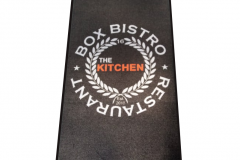 box-bisztro-egyedi-logozott-szőnyeg